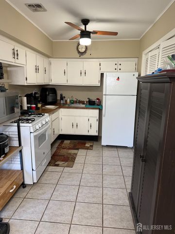 1 Oklahoma Drive A, Old Bridge, NJ 07747
