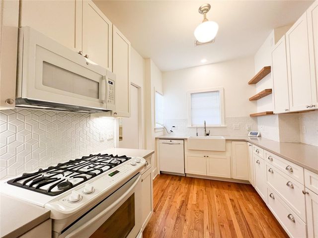 501 NE 8TH AVENUE, Gainesville, FL 32601