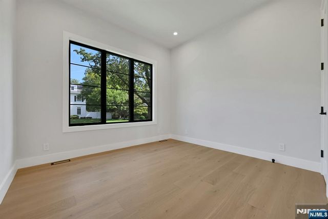 32 Highland Avenue, Demarest, NJ 07627
