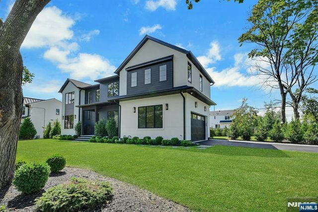 32 Highland Avenue, Demarest, NJ 07627