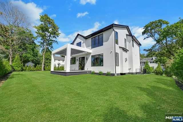 32 Highland Avenue, Demarest, NJ 07627