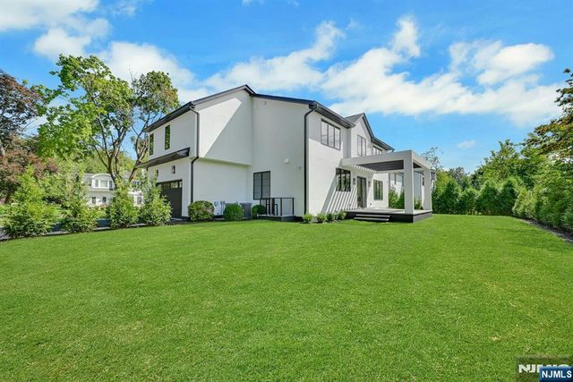 32 Highland Avenue, Demarest, NJ 07627