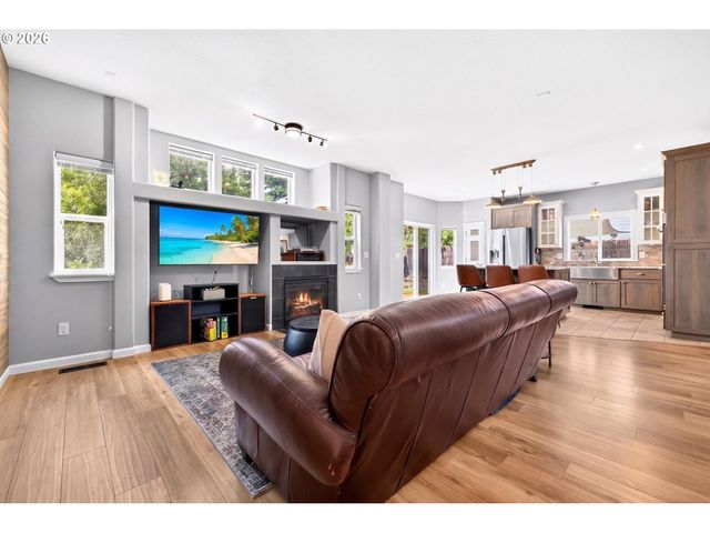 15524 Se BELMORE Hts, Portland, OR 97236