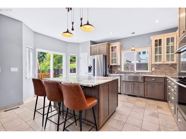 15524 Se BELMORE Hts, Portland, OR 97236