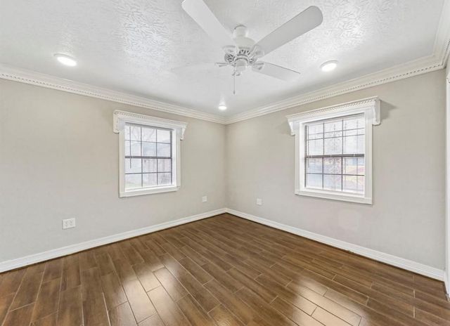 1207 Firnat Street, Houston, TX 77022