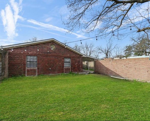 1207 Firnat Street, Houston, TX 77022