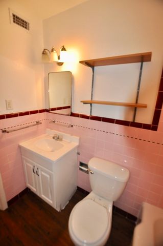 712 W Bridge Street, Weatherford, TX 76086