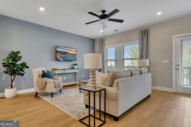 708 Mulberry Walk, Woodstock, GA 30188
