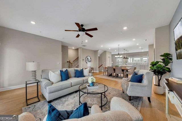 708 Mulberry Walk, Woodstock, GA 30188