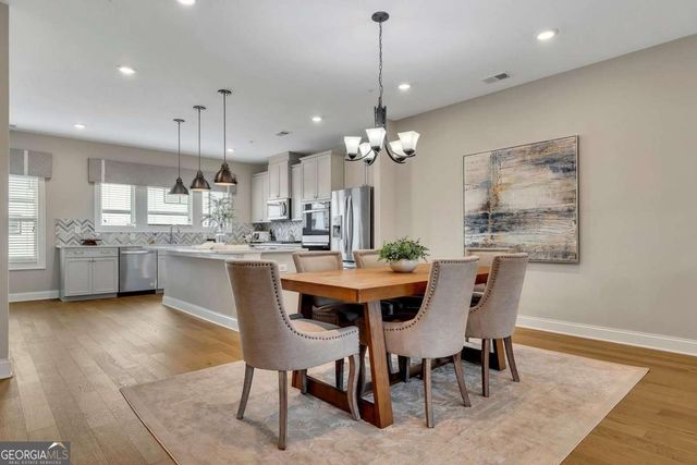 708 Mulberry Walk, Woodstock, GA 30188