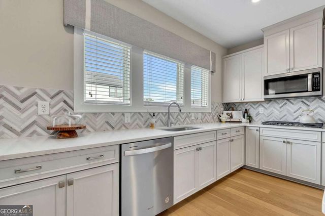 708 Mulberry Walk, Woodstock, GA 30188