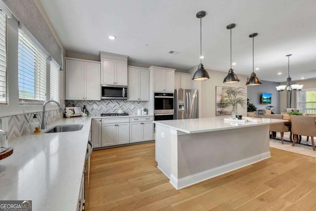 708 Mulberry Walk, Woodstock, GA 30188