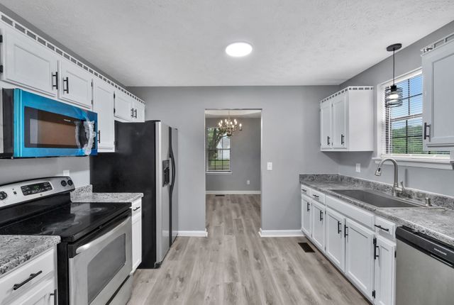 6109 Ebenezer Rd, Greenbrier, TN 37073