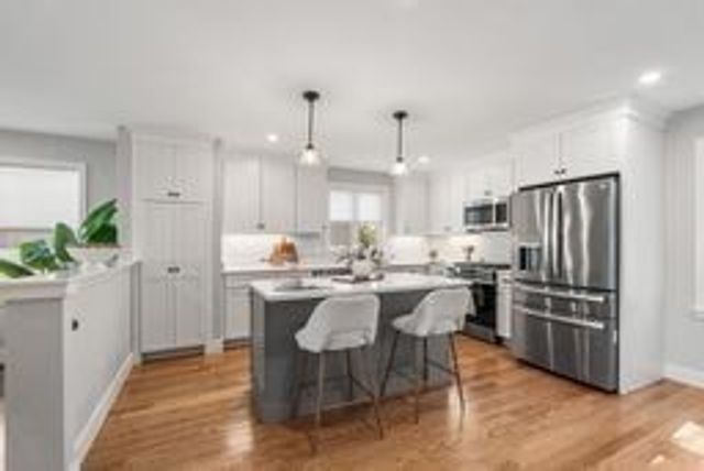 28 Fairview Ave, Ipswich, MA 01938