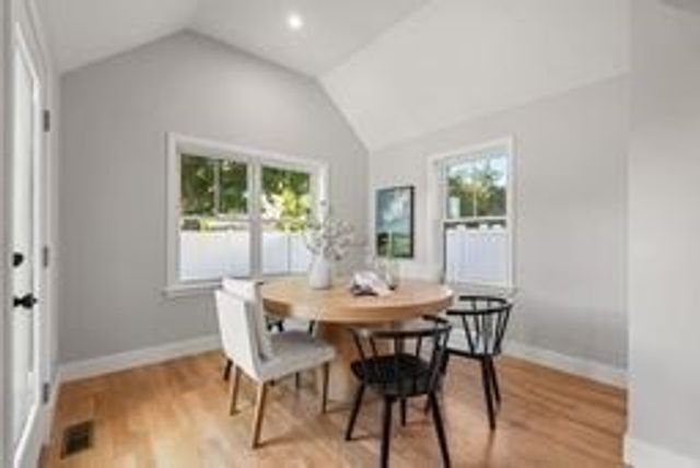 28 Fairview Ave, Ipswich, MA 01938