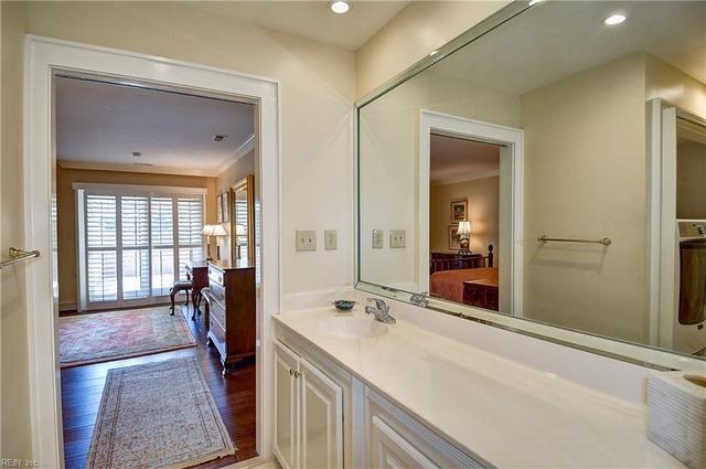 700 Oriole Dr Apt 125A, Virginia Beach, VA 23451