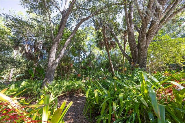 5960 Neal RD, Fort Myers, FL 33905