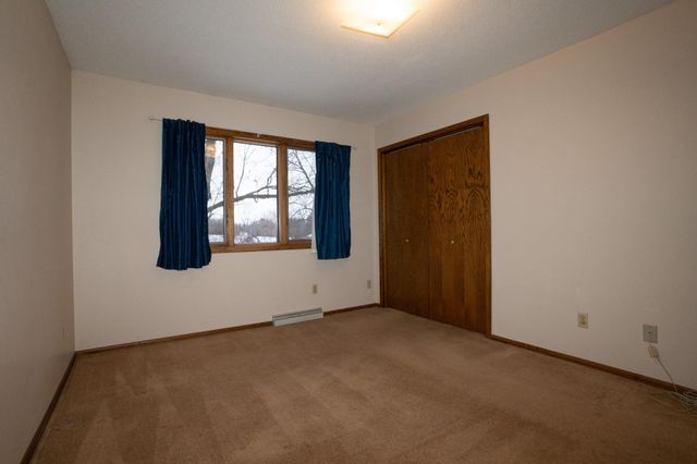 434 E 11th Street L, New Richmond, WI 54017