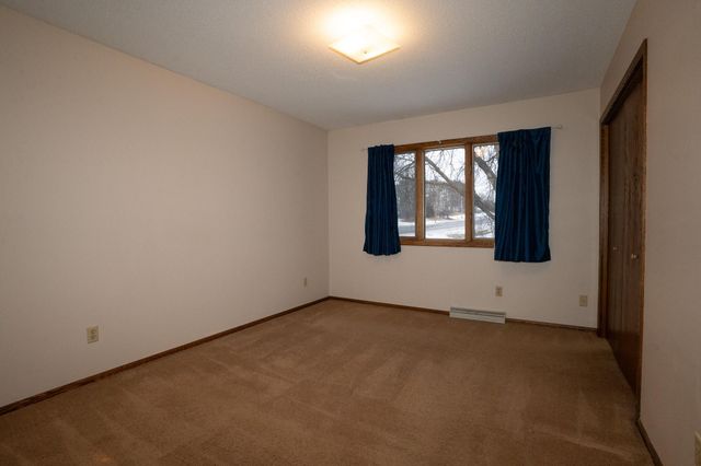 434 E 11th Street L, New Richmond, WI 54017