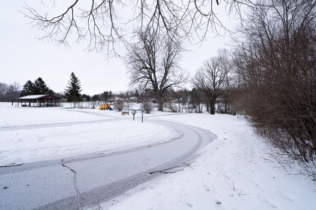 434 E 11th Street L, New Richmond, WI 54017