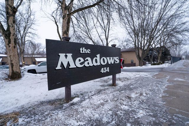 434 E 11th Street L, New Richmond, WI 54017