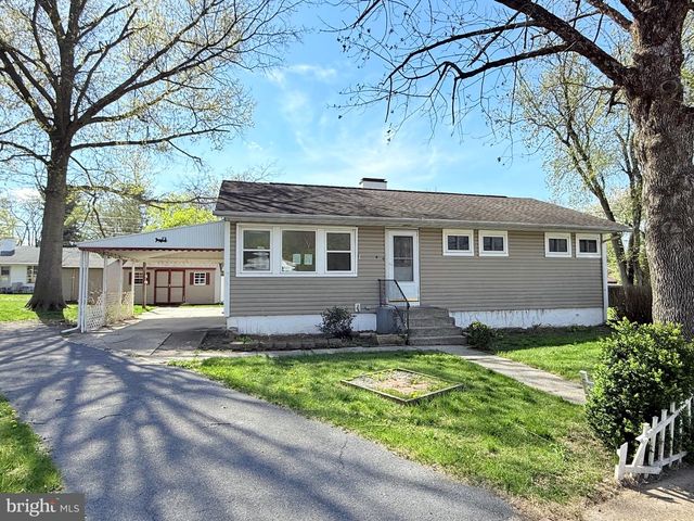 6 CIRCLE DR, Reading, PA 19606