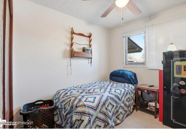 3714 E 17th Avenue, Anchorage, AK 99508