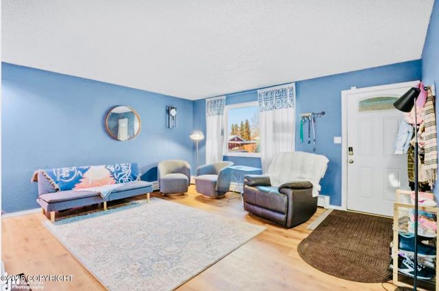 3714 E 17th Avenue, Anchorage, AK 99508