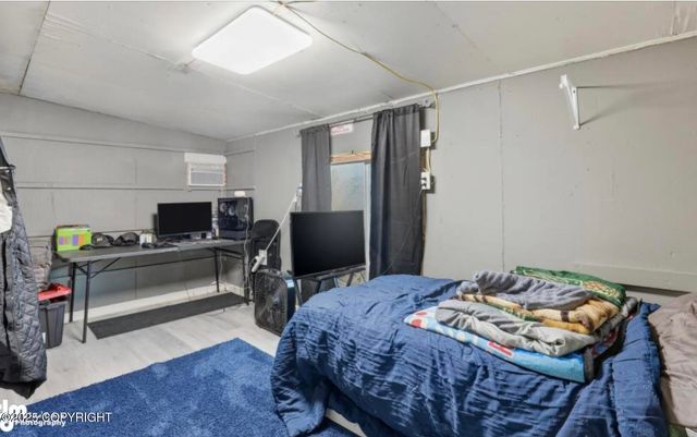 3714 E 17th Avenue, Anchorage, AK 99508