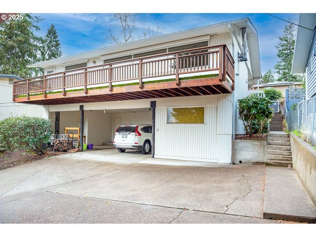 2545 CHARNELTON St, Eugene, OR 97405