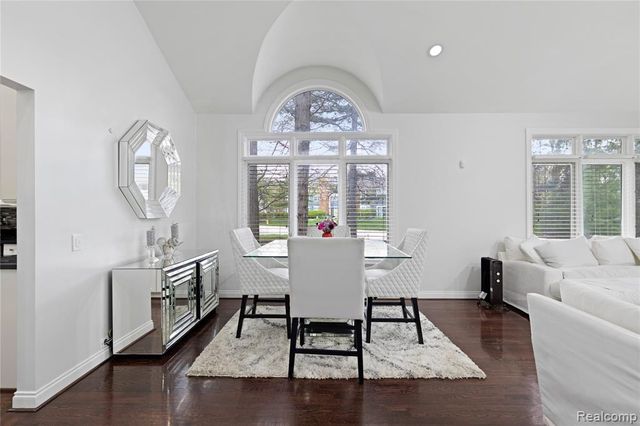1 Cumberlane Court, Dearborn, MI 48126