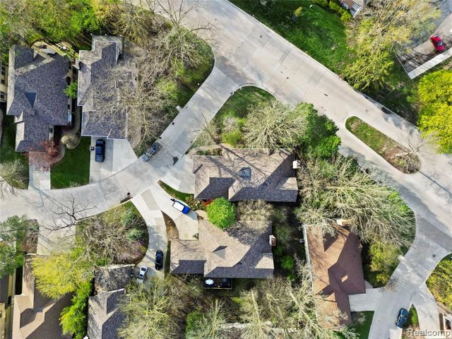 1 Cumberlane Court, Dearborn, MI 48126