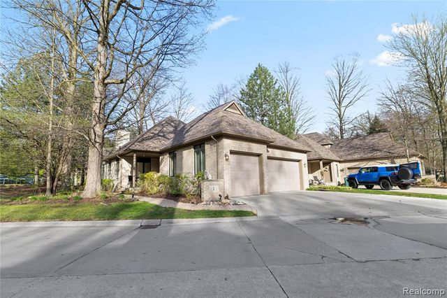 1 Cumberlane Court, Dearborn, MI 48126