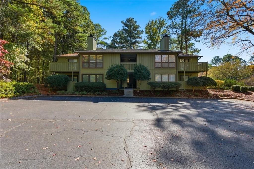 501 Dunbar Drive, Atlanta, GA 30338