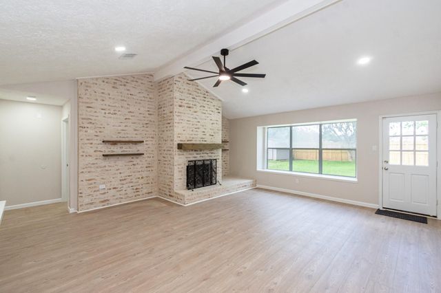 16911 Bougainvilla Lane, Friendswood, TX 77546