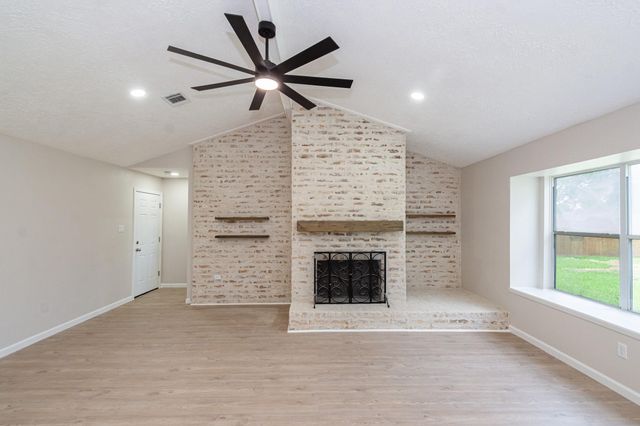 16911 Bougainvilla Lane, Friendswood, TX 77546