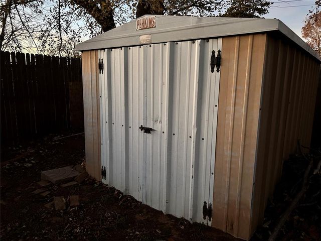 1429 PINE Avenue, Weatherford, OK 73096