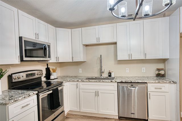 420 North Road, Kennedale, TX 76060