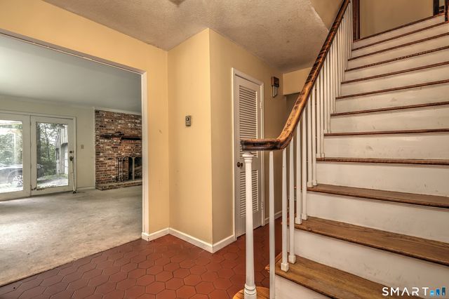 22 East Woods Road, Roxbury, CT 06783