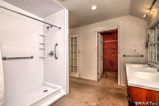 22 East Woods Road, Roxbury, CT 06783