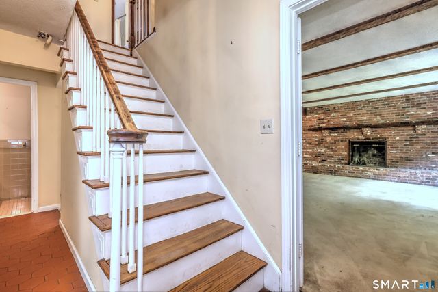 22 East Woods Road, Roxbury, CT 06783