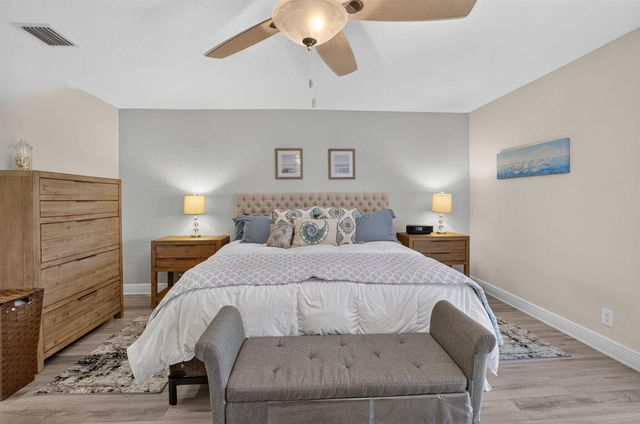 6928 Villas Drive W, Boca Raton, FL 33433