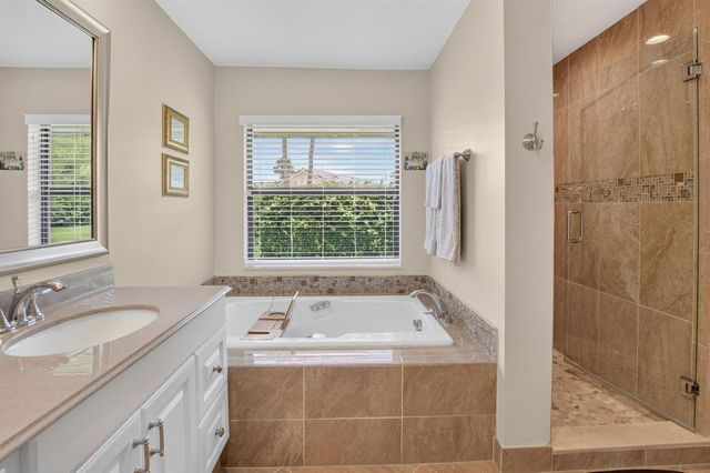 6928 Villas Drive W, Boca Raton, FL 33433