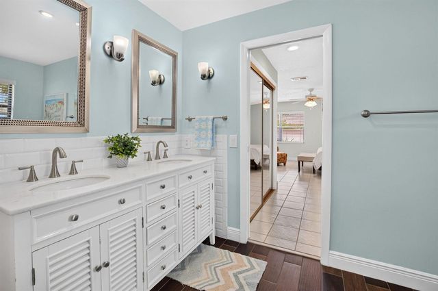 6928 Villas Drive W, Boca Raton, FL 33433