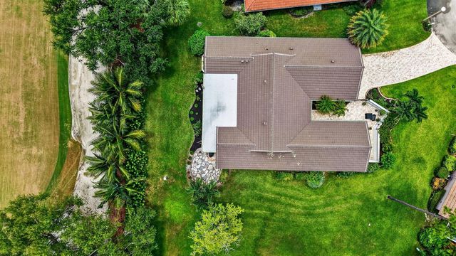 6928 Villas Drive W, Boca Raton, FL 33433