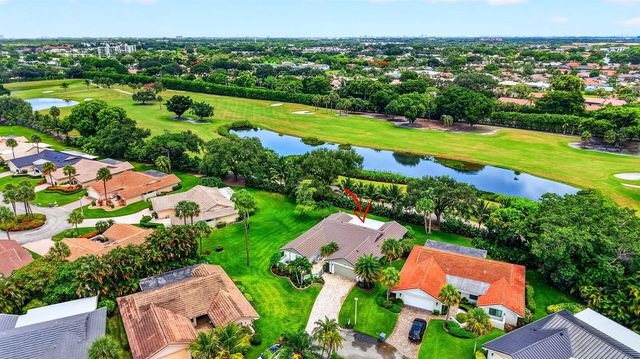 6928 Villas Drive W, Boca Raton, FL 33433