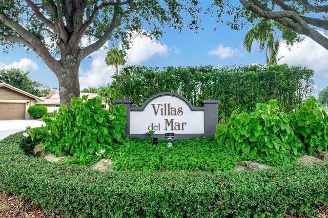 6928 Villas Drive W, Boca Raton, FL 33433