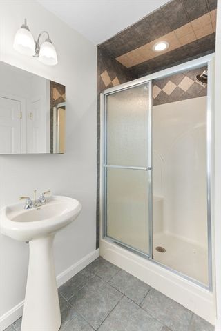 280 Washington St, Easton, MA 02356