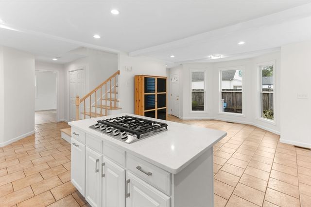 280 Washington St, Easton, MA 02356