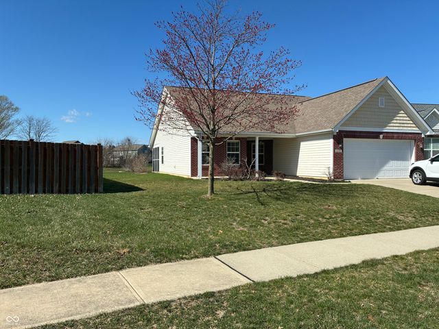 6698 W Deer Hill Drive, Mccordsville, IN 46055